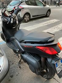 Yamaha xmax 250