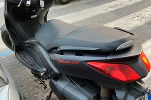 Yamaha xmax 250