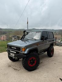 Toyota land cruiser lj 70