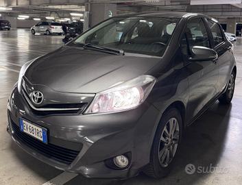 Toyota Yaris 1.0 5 porte Lounge