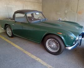 TRIUMPH TR4