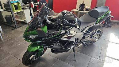 Kawasaki Ninja 1000 SX