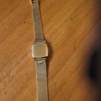 orologio omega d'oro da donna