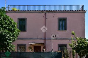 4 LOCALI A ROMA