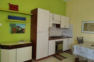 Monolocale con veranda lowcost a 13 km da Olbia