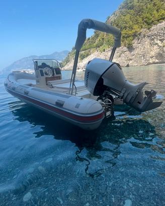 Gommone Joker boat coaster 650 motore Honda 2023