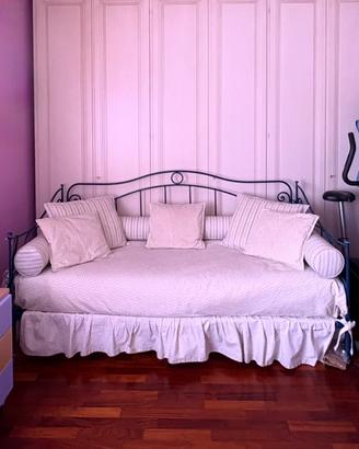 Letto singolo ferro battuto con ruote