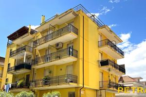 Trilo 6 posti 30m/mare S.BENEDETTO DEL TR