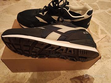 SNEAKERS Diadora N92 BLUE

TGL 44