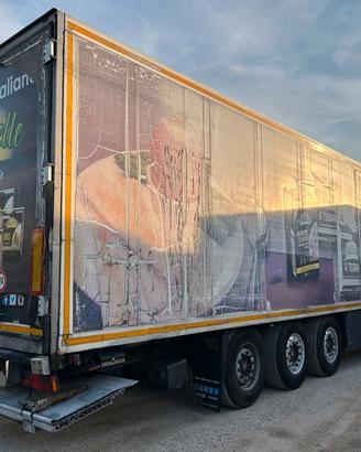 Semirimorchio Schmitz frigo con sponda