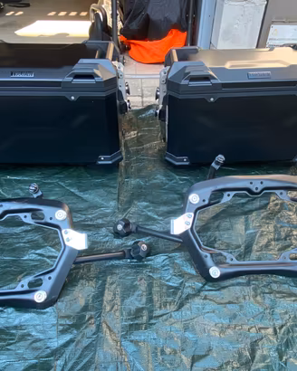Borse laterali sw motech trax  adv per desertx