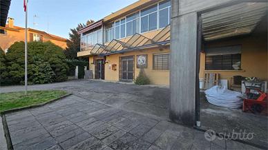 Stabile-Palazzo a Sesto Calende