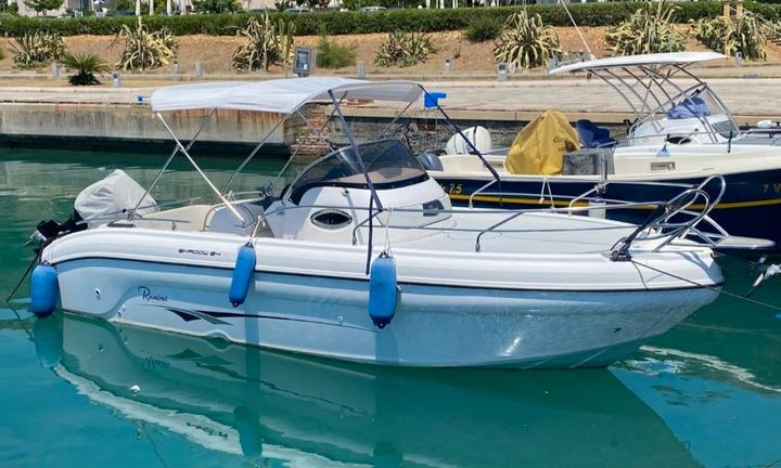 Ranieri Shadow 24 + Suzuki 200 CV 4t