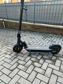 Monopattino Segway Ninebot max G30