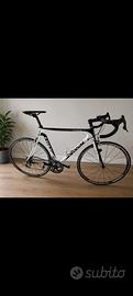 BICICLETTA DA CORSA TREK