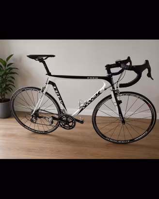 BICICLETTA DA CORSA TREK