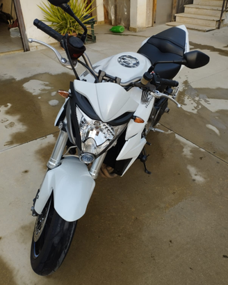 Cb1000r