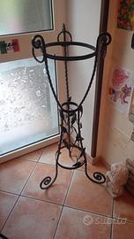 portavaso in ferro vintage 