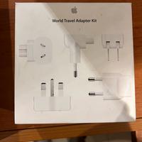 World travel adapter apple