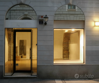 ZONA PEDONALE locale commerciale