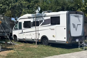 CAMPER MOTORHOME