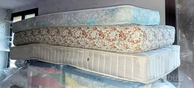 due reti ortopediche e tre materassi 80x190