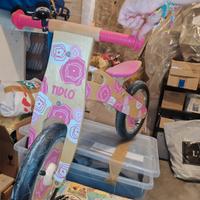 prima bici senza pedali bambina. legno