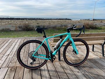 Gravel Bianchi Arcadex 2026 + accessori,tg. M