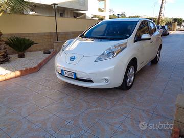 Nissan Leaf elettrica 24 Kw