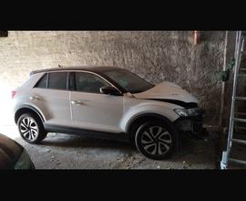 Volkswagen t-roc incidentata