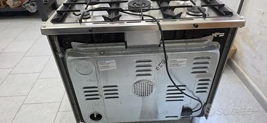 Cucina con forno elettrico Bompani