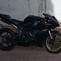Yamaha R1
