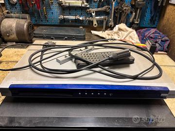 Videoregistratore VHS e Lettore DVD