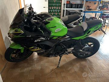 Kawasaki Ninja 650 ABS (incidentata)
