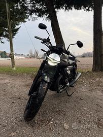 Moto Guzzi V7 stone 850 abs