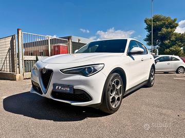 Alfa Romeo Stelvio 2.2 Turbodiesel 160 CV AT8 RWD 