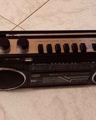 RADIO REGISTRATORE CASSETTE  PORTATILE TREVI