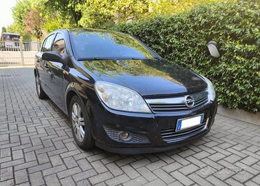 Opel Astra 1.7 CDTI