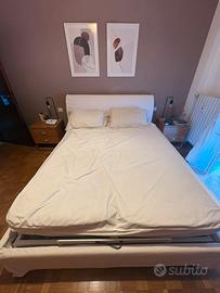 Letto Ikea + comodini + materassi
