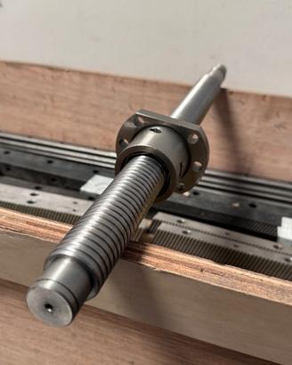 Viti a ricircolo di sfere CNC alta precisione