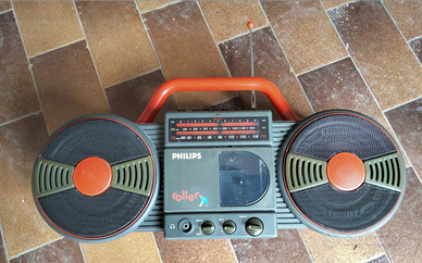 Philips mangia cassette e radio