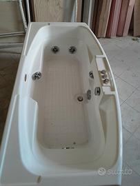 Vasca idromassaggio Jacuzzi