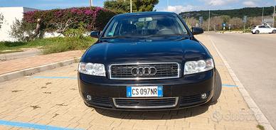 AUDI A4 2ª serie - 2004