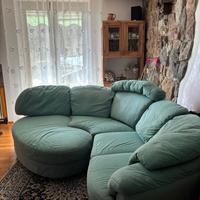 DIVANO ANGOLARE CON PENISOLA comodo ed accogliente