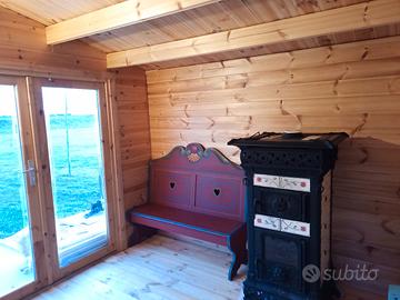 Stufa a legna di marca Castelmonte.