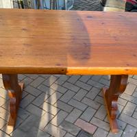 Tavolo in legno