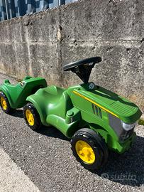 John Deere con Rimorchio a spinta
