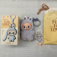 Popmart Labubu Pin for Love - Lettera E