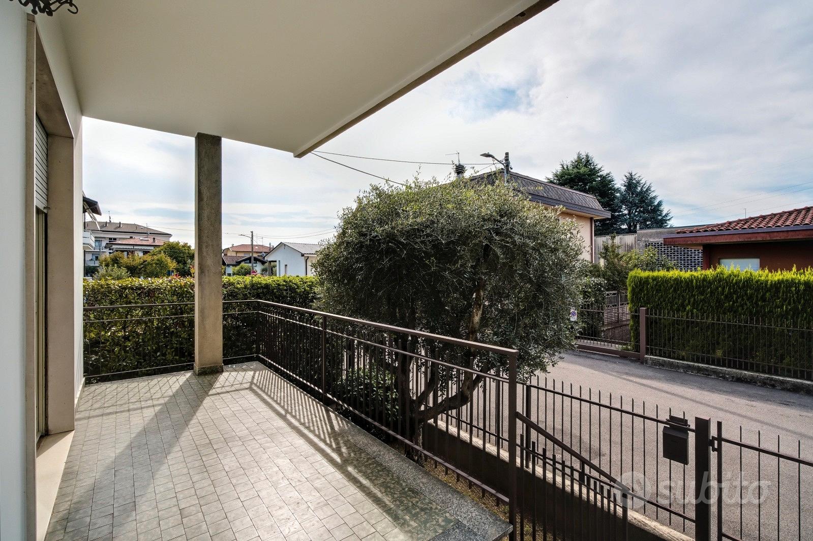 House in Meda, Monza e della Brianza - Vista 4
