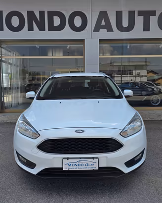 Ford Focus 1.5 TDCi 120 CV SW Titanium AUTOCARRO 4